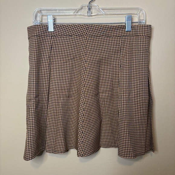 Plaid Pleated Skirt Women Large Zipper Closure Tan Black Plaid - Picture 2 of 6